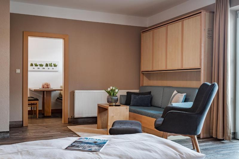 Studio with Balcony image 3