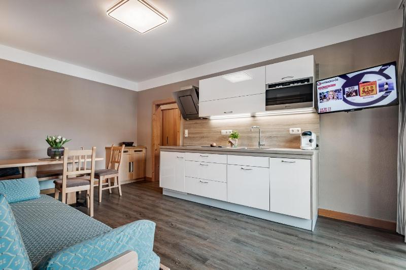 One-Bedroom Apartment with Balcony image 3