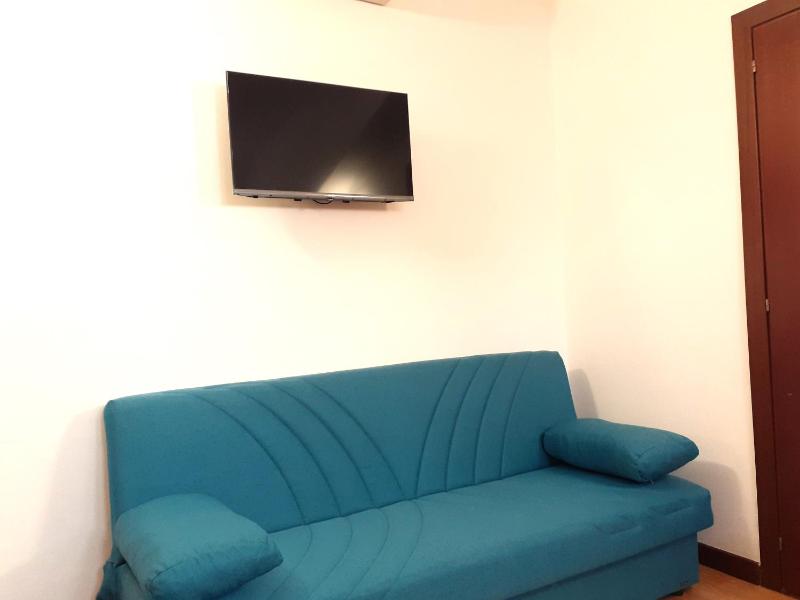 Double Room - Attic image 4