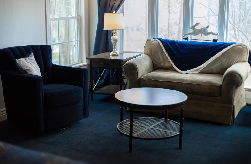 Parkview - Junior Suite image 3