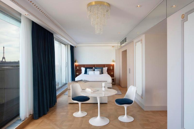 Prestige Suite with Eiffel Tower View image 1
