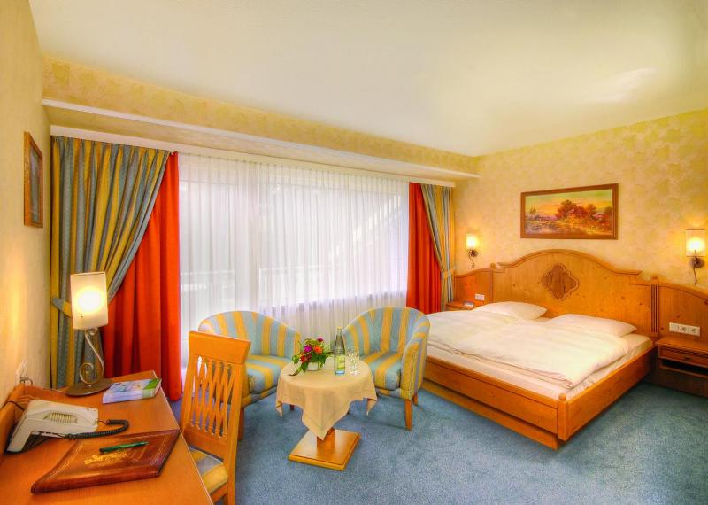 Superior Double Room image 4