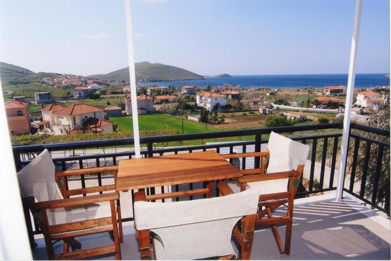 Studio with Sea View (2 Adults) - Ground Floor image 3