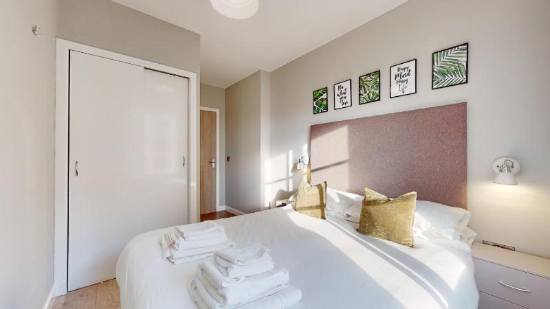 One Bedroom Apartment image 2