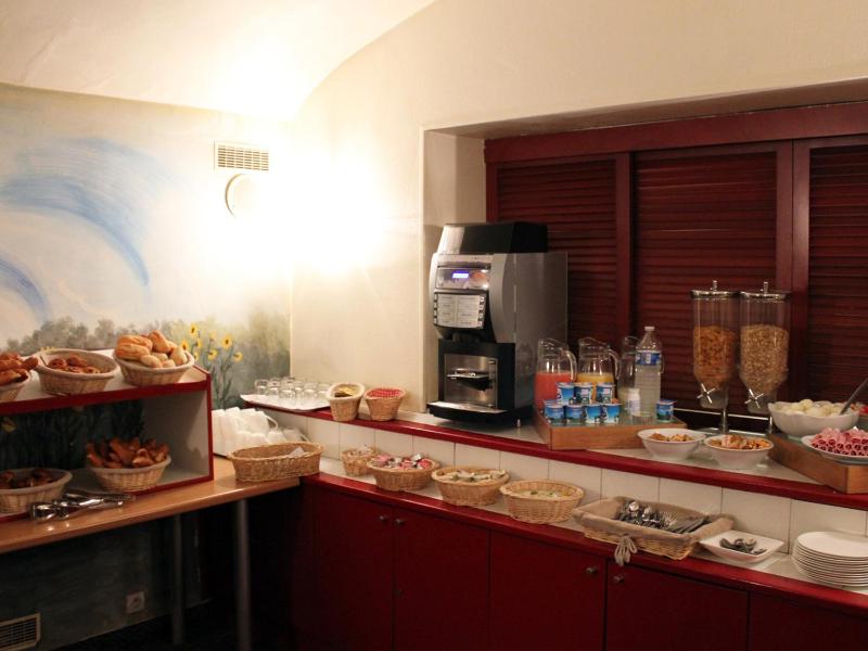 New Hotel Saint Lazare - image 10