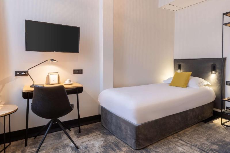 Classic Single Room image 1