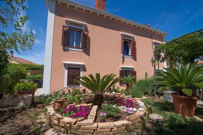 Apartments by the sea Losinj Losinj - 20783 - image 1