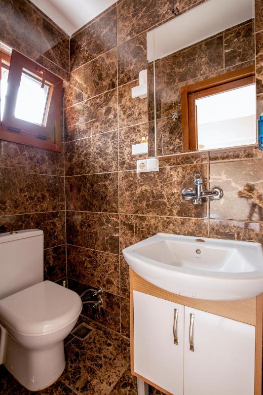 Standard Single Room image 2