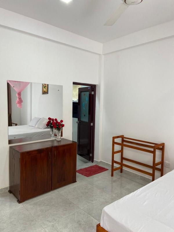senarathna guest house - image 11