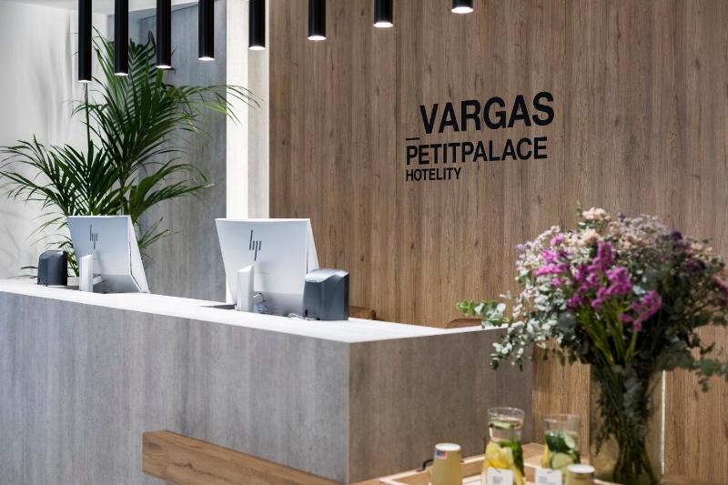 Petit Palace Vargas - image 8