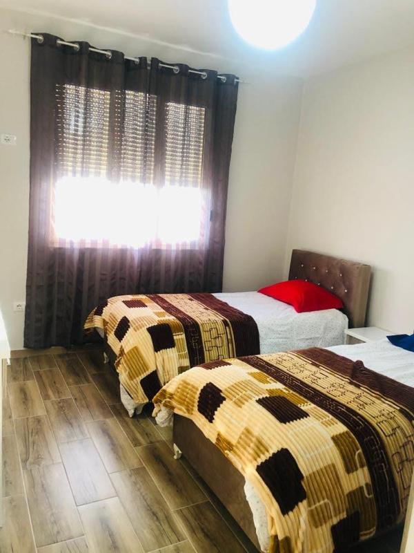 Family Two-Bedroom Apartment with View image 2