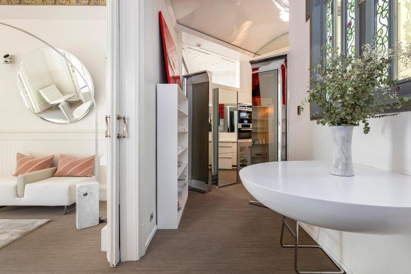 Royal Suite image 4