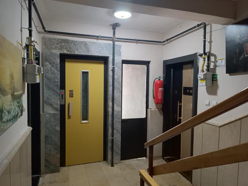 Large Double Room image 2