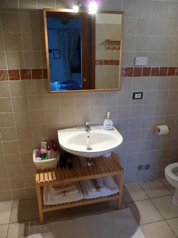 Double Room image 2