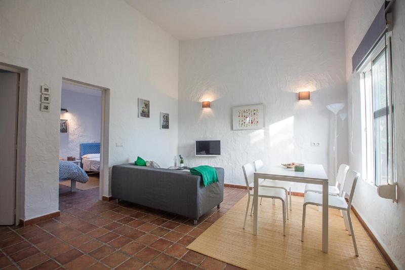 BOLONIA HOUSE - image 2