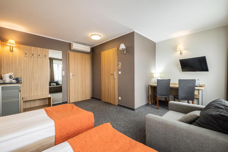 Deluxe Double Room image 4