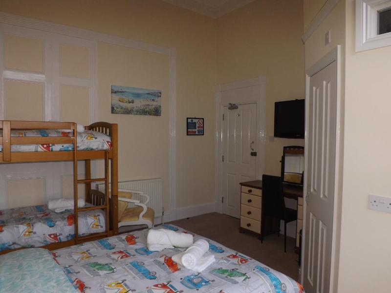 Family Room image 4