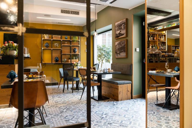 Avenue Boutique Hotel - image 11