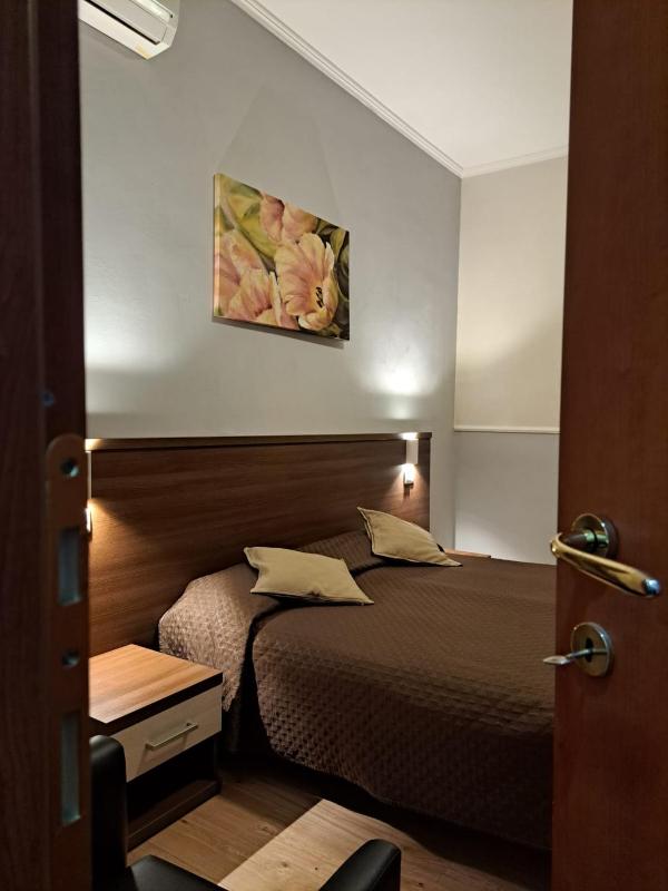 Double Room image 1