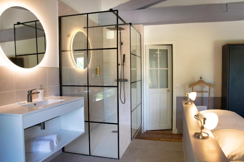 Superior Double Room image 3