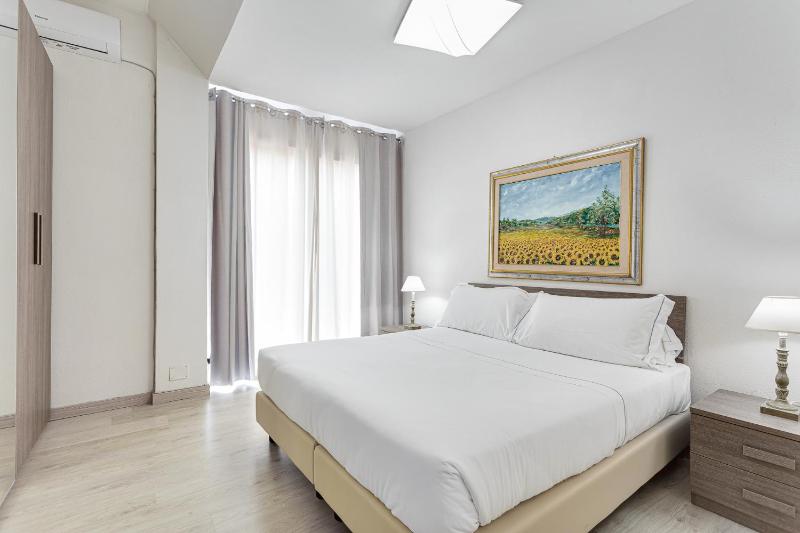 Deluxe Room image 1