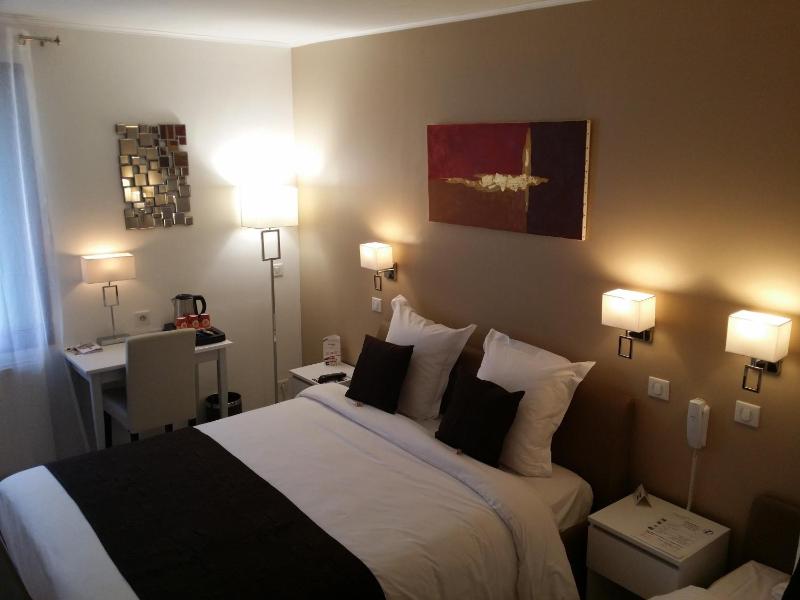 Triple Room image 3