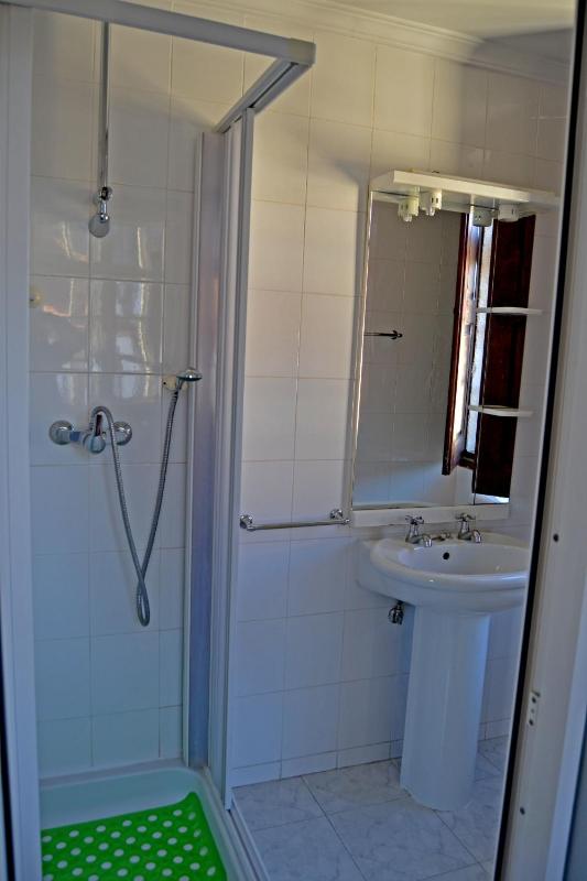 Double Room with Private Bathroom image 4