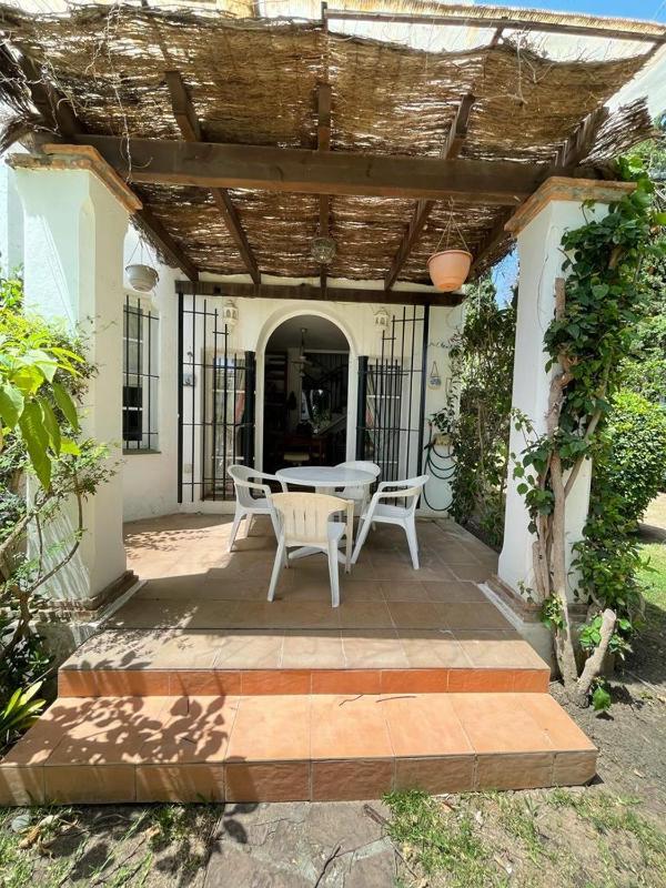 Spacious house with private pool next to Golf Club - image 8