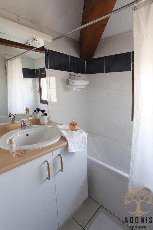 Studio (2 Adults) image 3