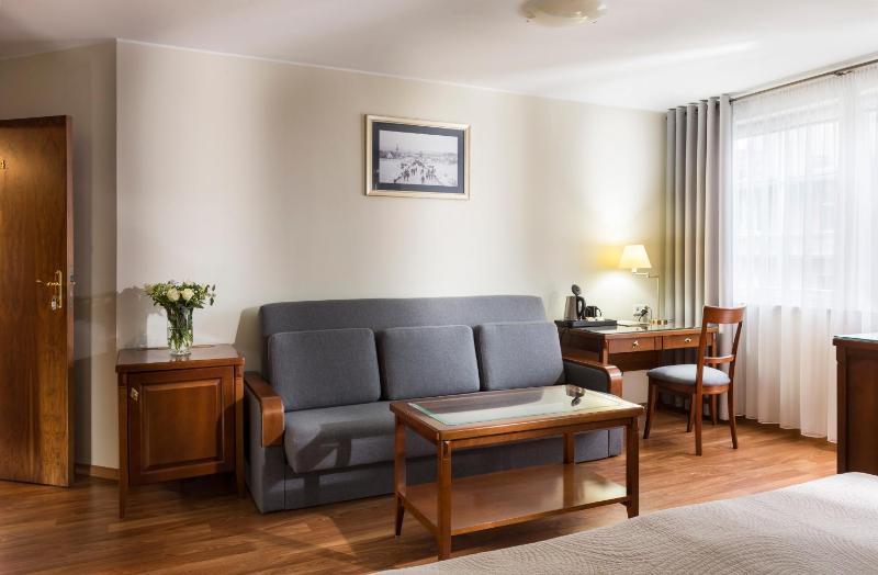 Willa Marea - image 3