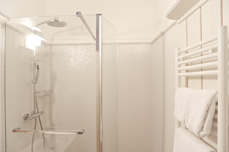 Two-Bedroom Apartment image 4