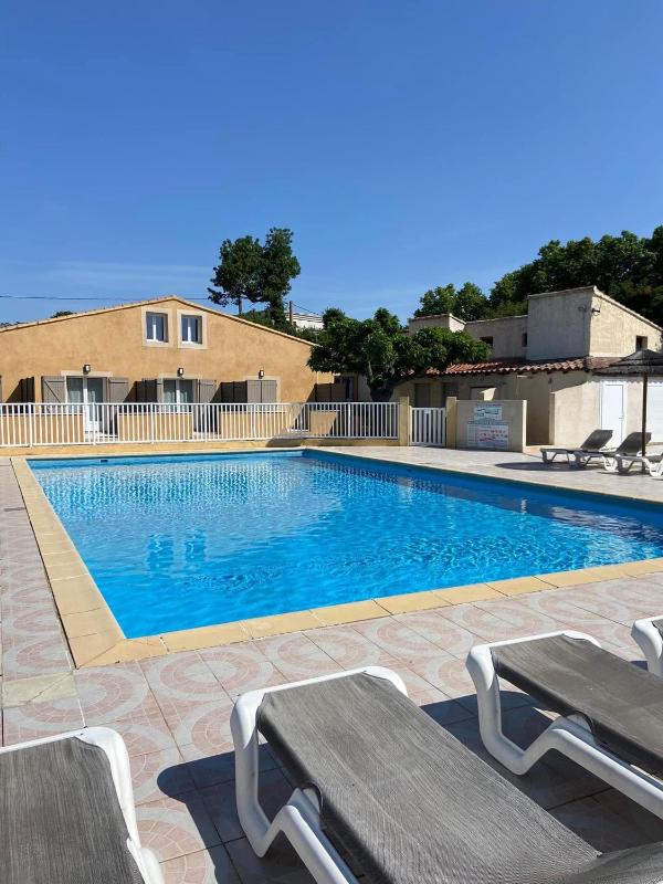 Camping L' Arlesienne - image 18