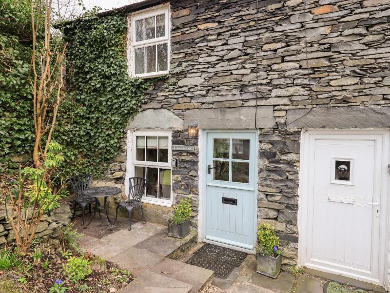 Smithy Cottage - image 1