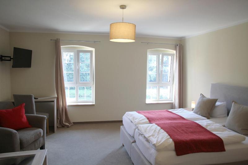 Comfort Double Room image 4