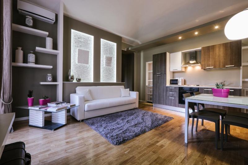 Executive Suite image 3