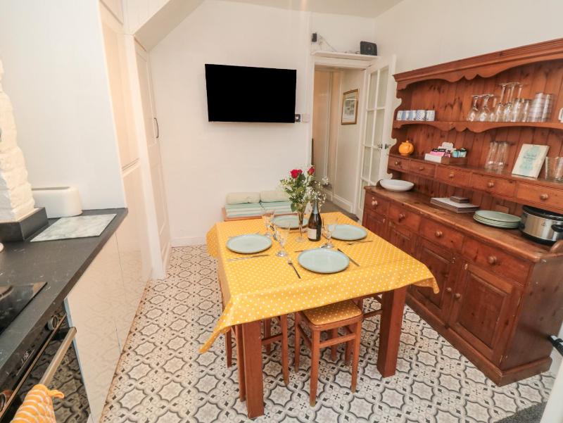 Saints Cottage - image 22
