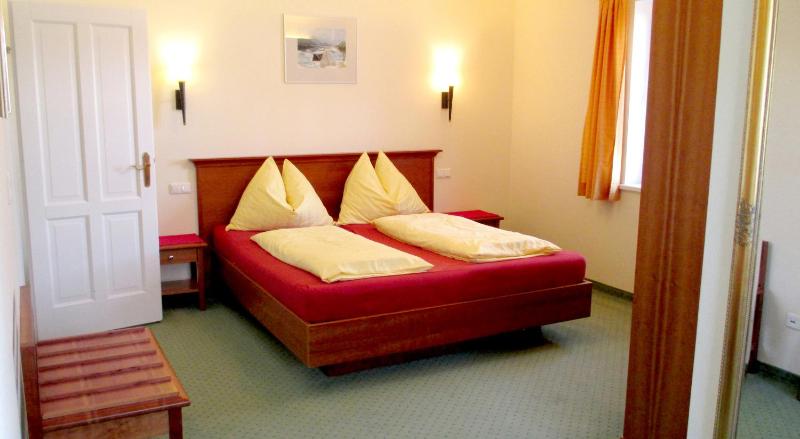 Two-Bedroom Apartment with Lake View - Wolfgangsee 4 image 3