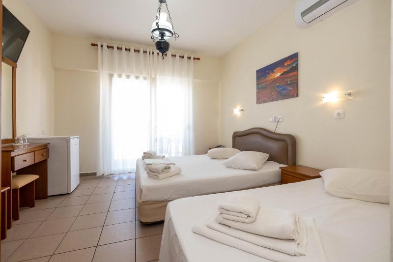 Triple Room image 2