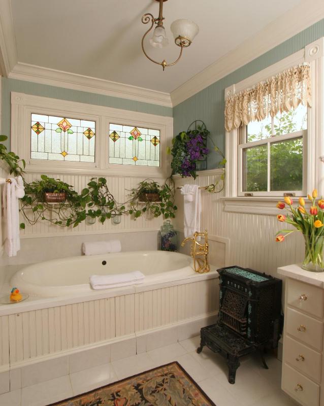 Superior Suite with Spa Bath - Ground Floor image 3