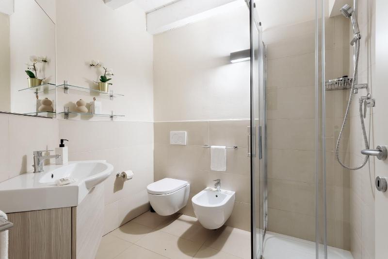 Apartment - Split Level image 3