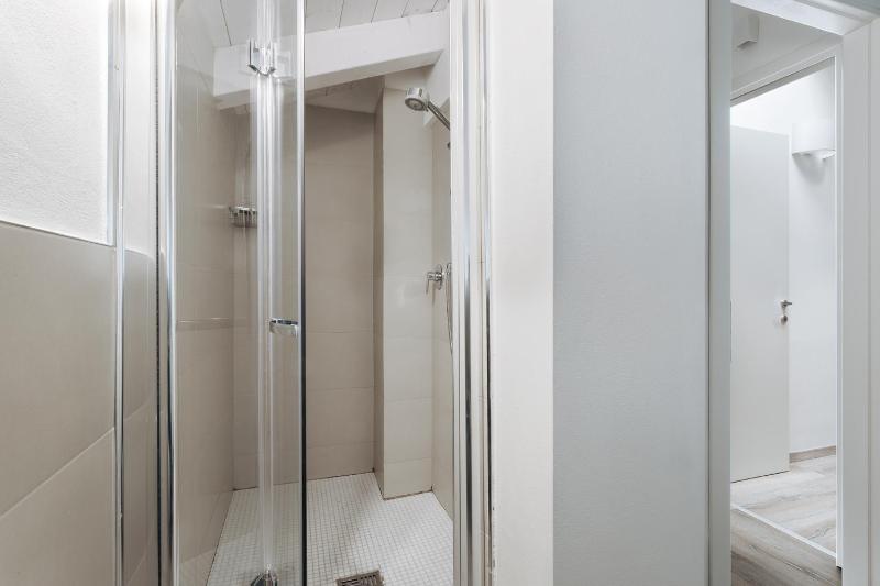 Apartment - Split Level image 2