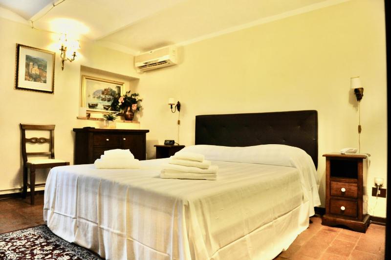Comfort Double Room image 1