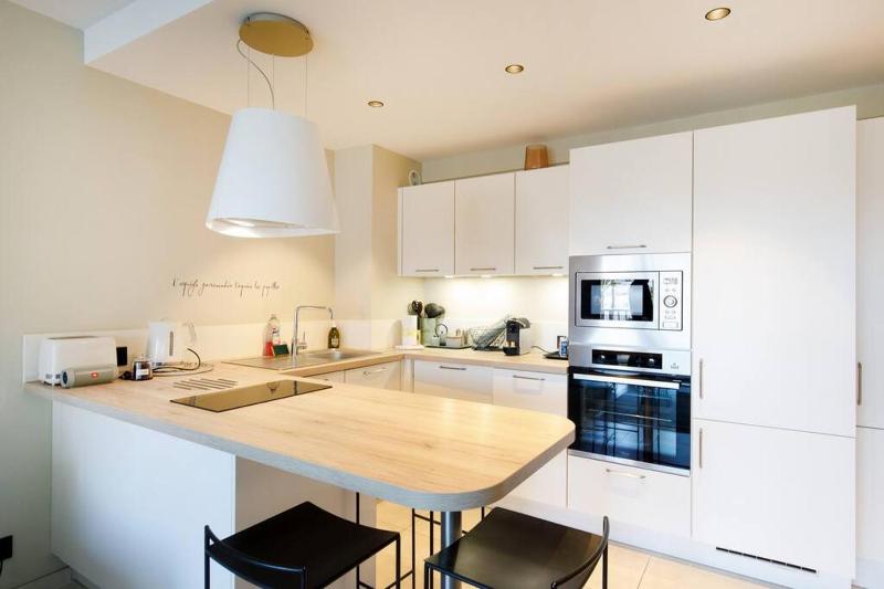 Marriott area superb 1 bedroom - image 13