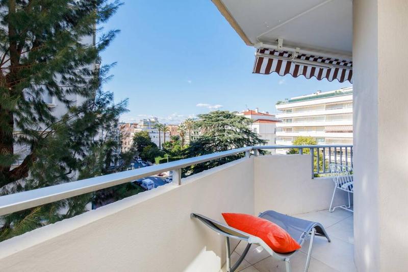 Marriott area superb 1 bedroom - image 10