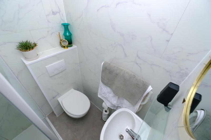 Deluxe Double Room image 2