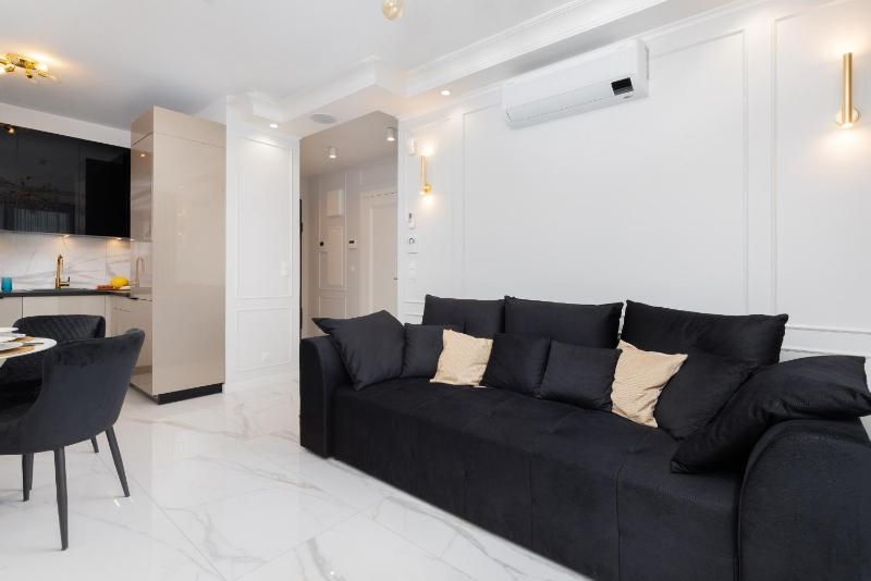 Plac Unii Apartment Gdynia Śródmieście by Renters Prestige - image 41