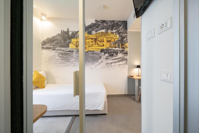 Single Room image 4