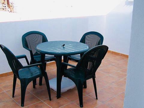 Two-Bedroom Apartment (5 Adults) image 3