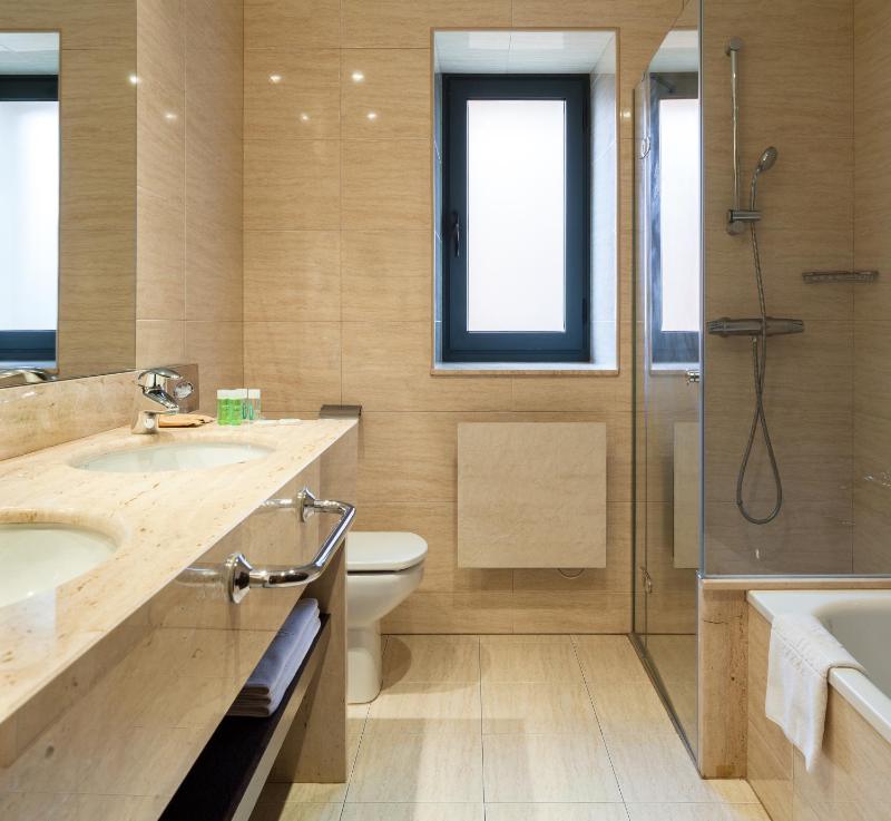 Triple Room image 3
