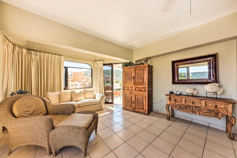 Marina View Cabo San Lucas Condo < 1 Mile to Beach - image 11